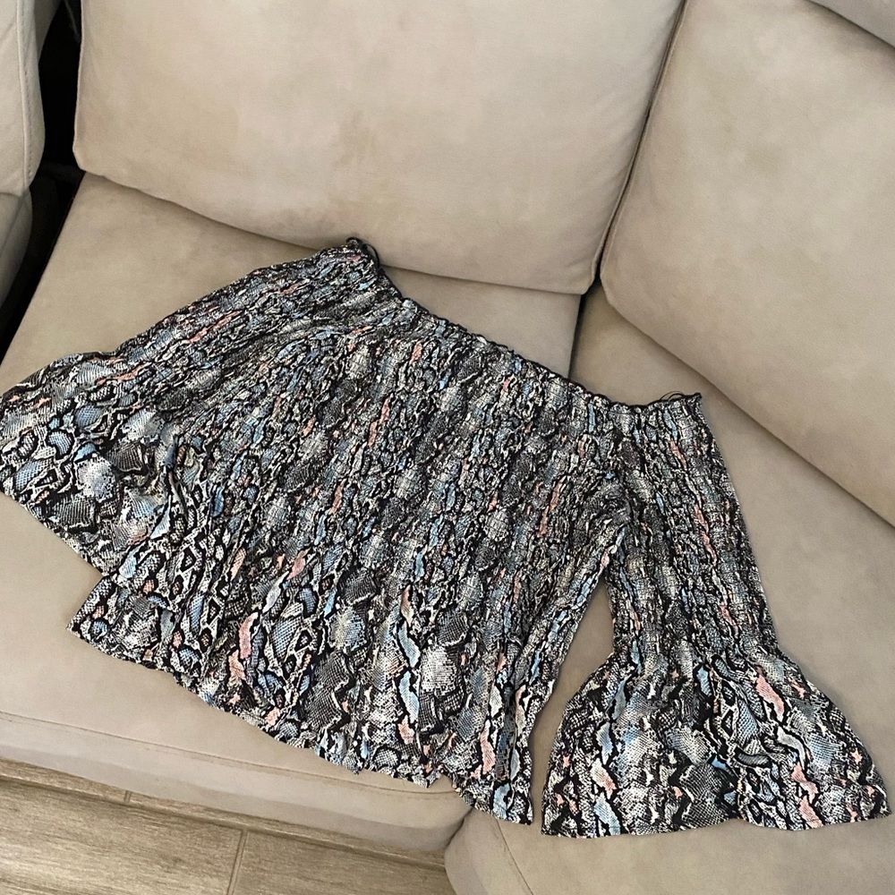 Very Cute Candies Top size XXL